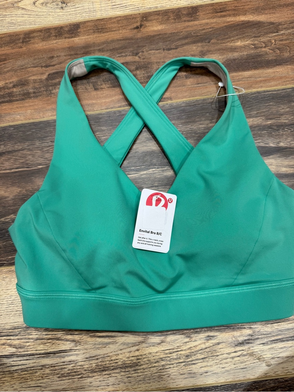 lululemon athletica Envital Bra B/C Green Cross-Back Sports Bra